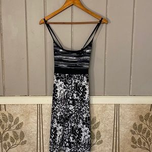 NWOT LOLA athletic dress size small